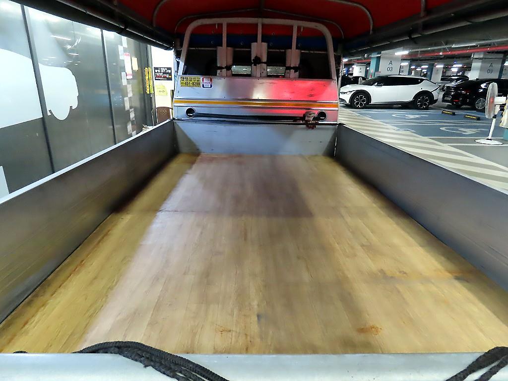 Small Truck Cargo (small) - Vista 6