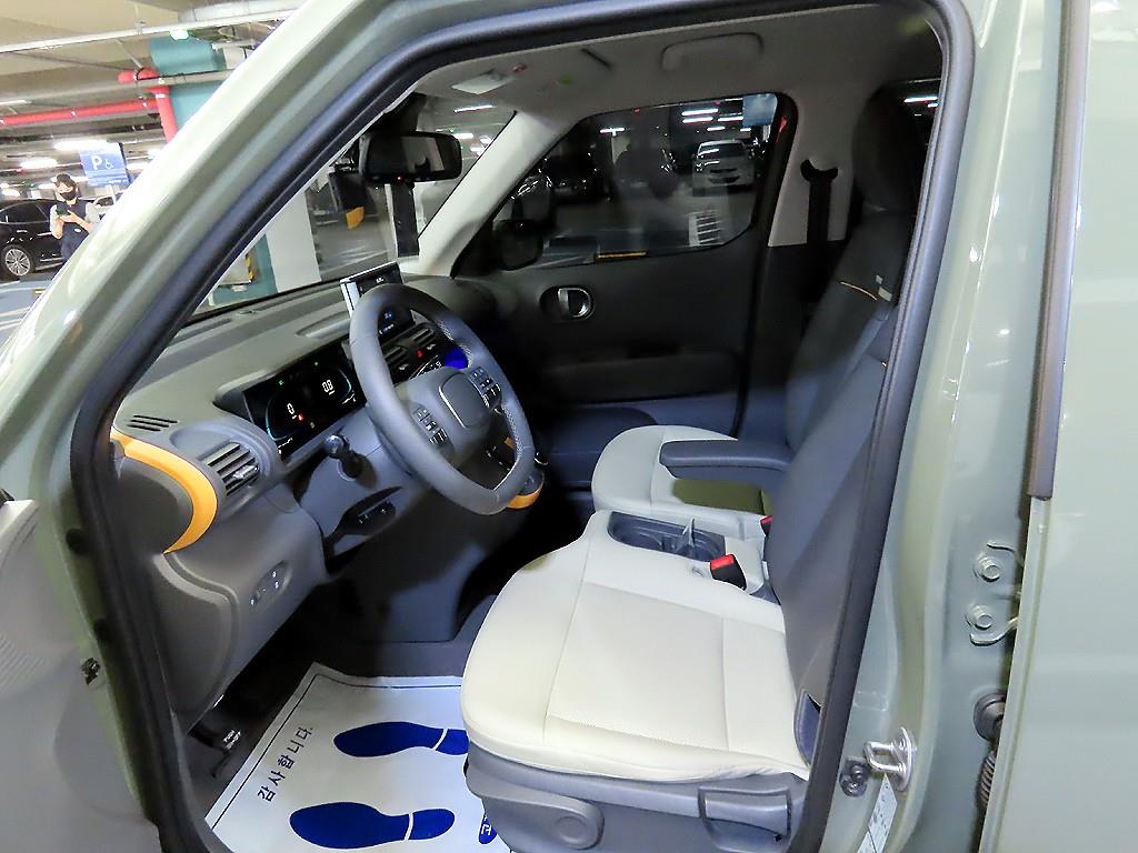 HYUNDAI Casper - Vista 6