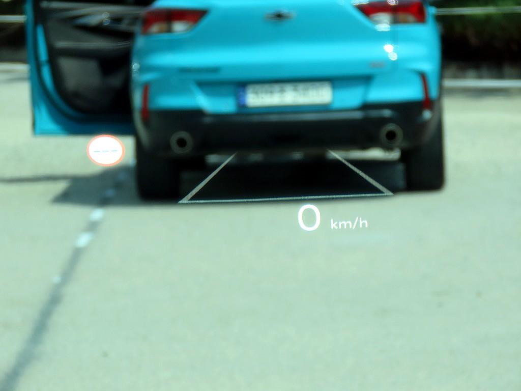 KIA Carnival - Vista 11
