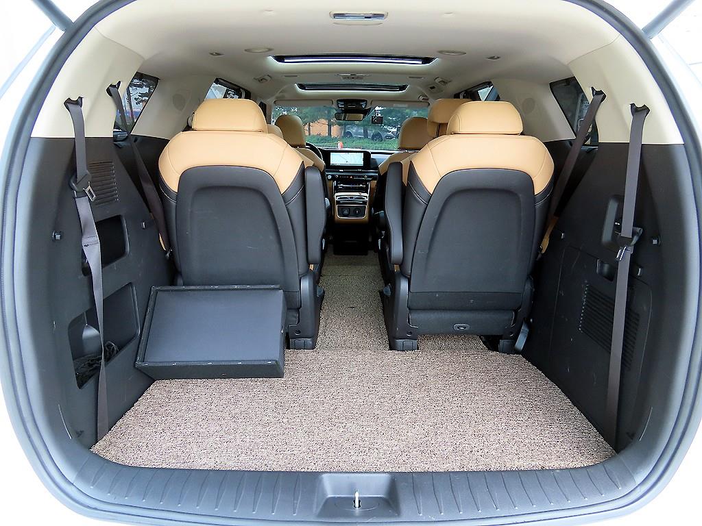 KIA Carnival 2022 the color of pearl - Importación desde Corea - HF Imports Iquique - Foto 18