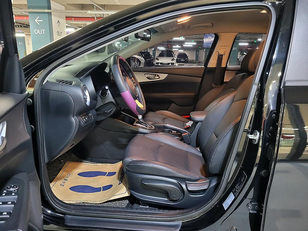 KIA K3 - Vista 9