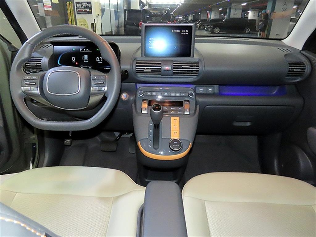 HYUNDAI Casper - Vista 12