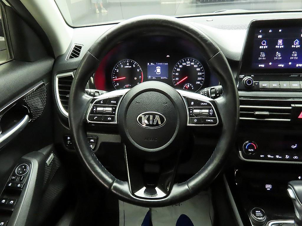 KIA Seltos - Vista 7