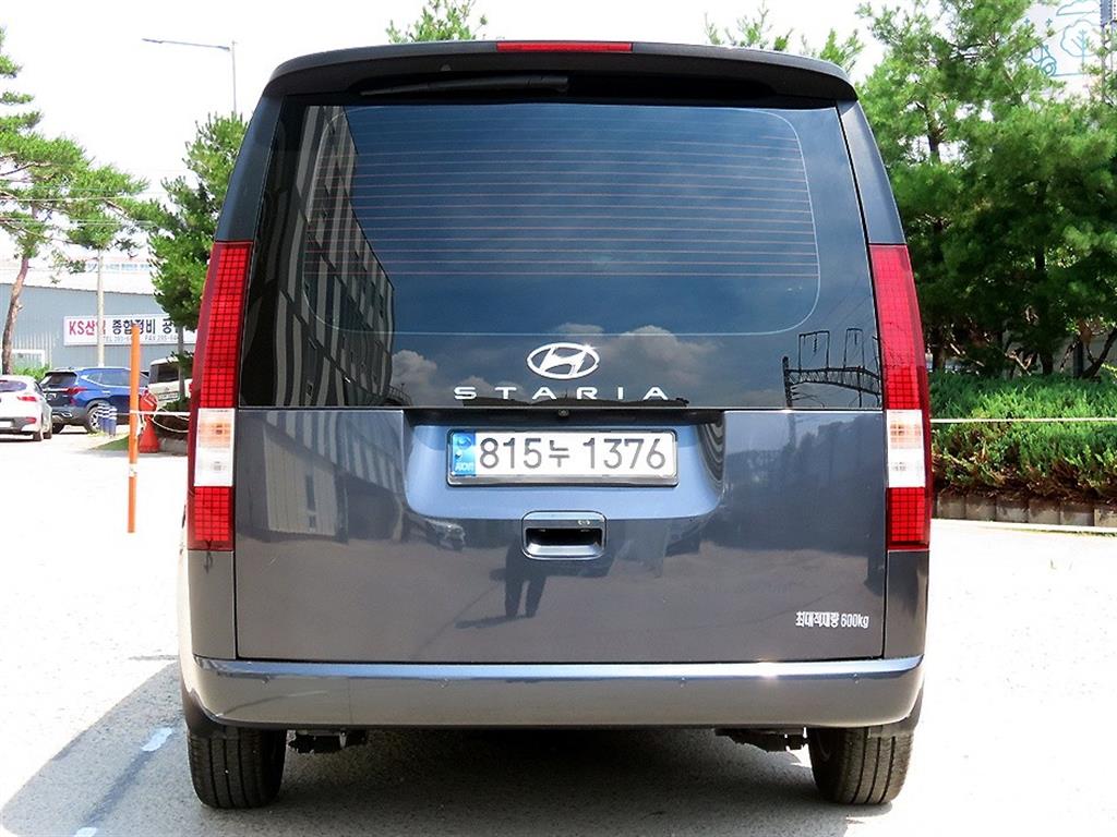 HYUNDAI Staria - Vista 4