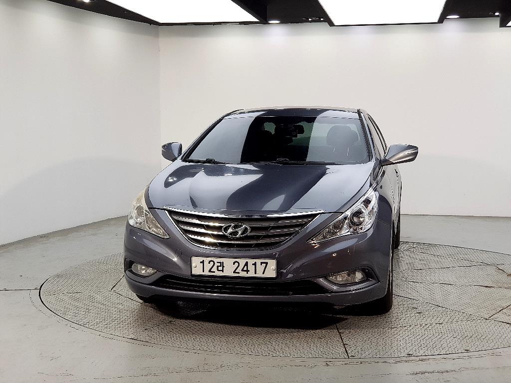 HYUNDAI Sonata - Vista 2