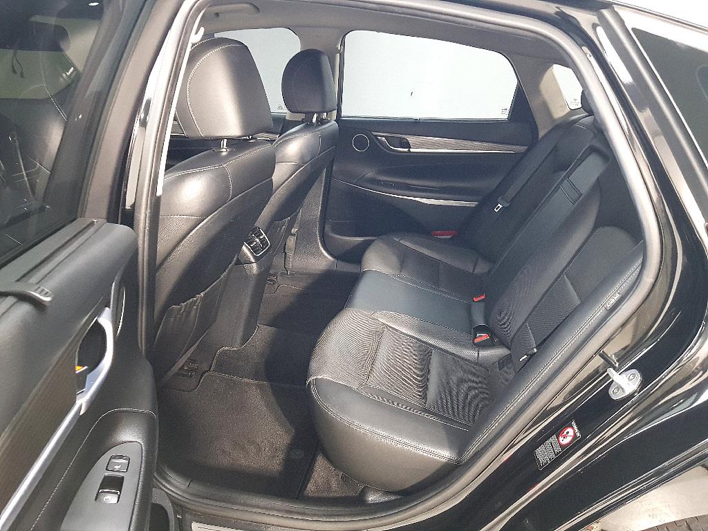 HYUNDAI Grandeur - Vista 10