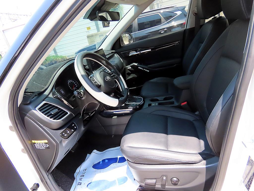 KIA Seltos - Vista 5