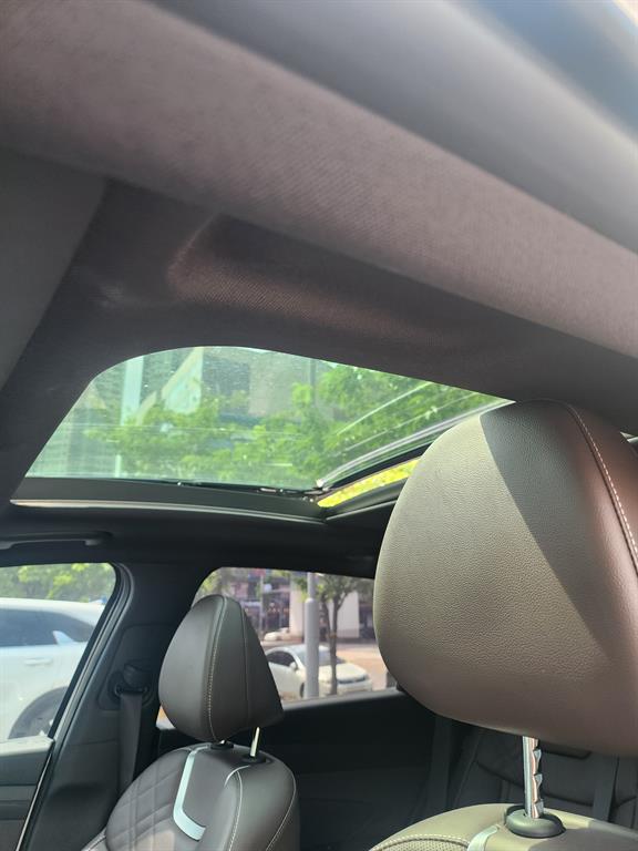 HYUNDAI Tucson - Vista 10