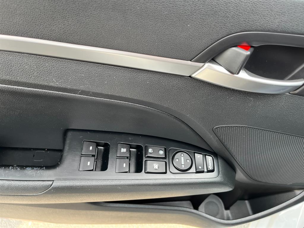 HYUNDAI Avante 2019 Blanco - Importación desde Corea - HF Imports Iquique - Foto 15