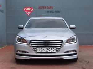 HYUNDAI Genesis - Vista 4