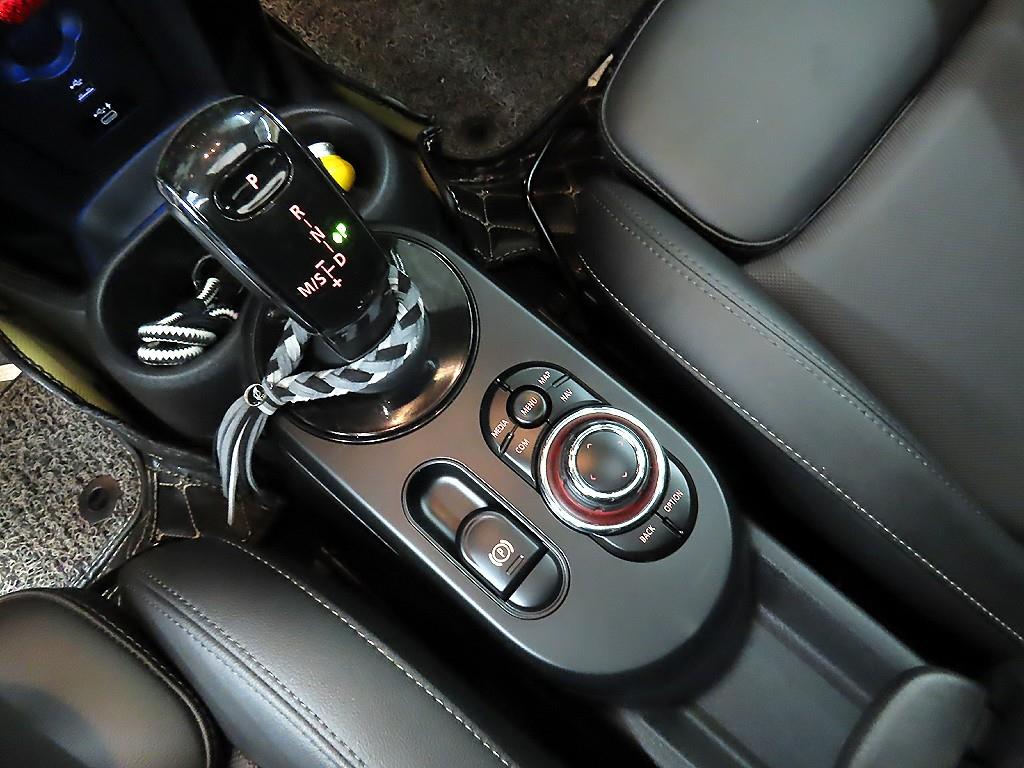 Mini Cooper - Vista 11