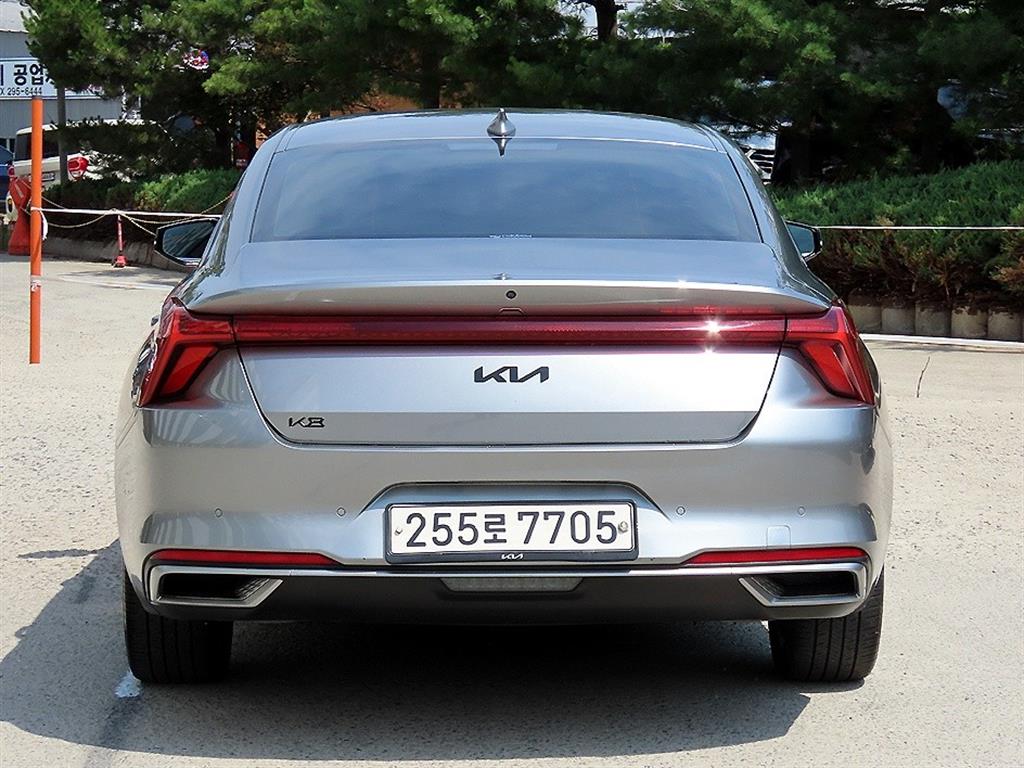 KIA K8 - Vista 4