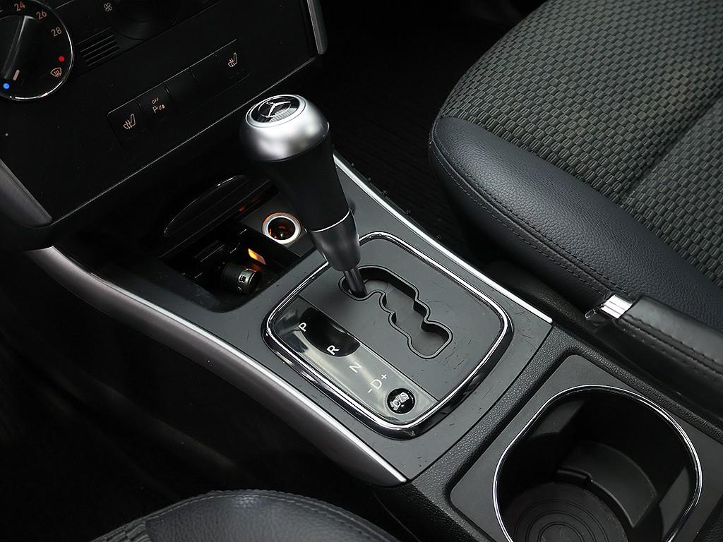 Mercedes Benz B Class (MY B) - Vista 12