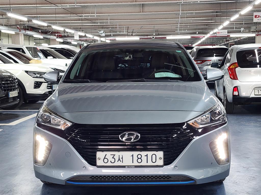 HYUNDAI Ioniq - Vista 3
