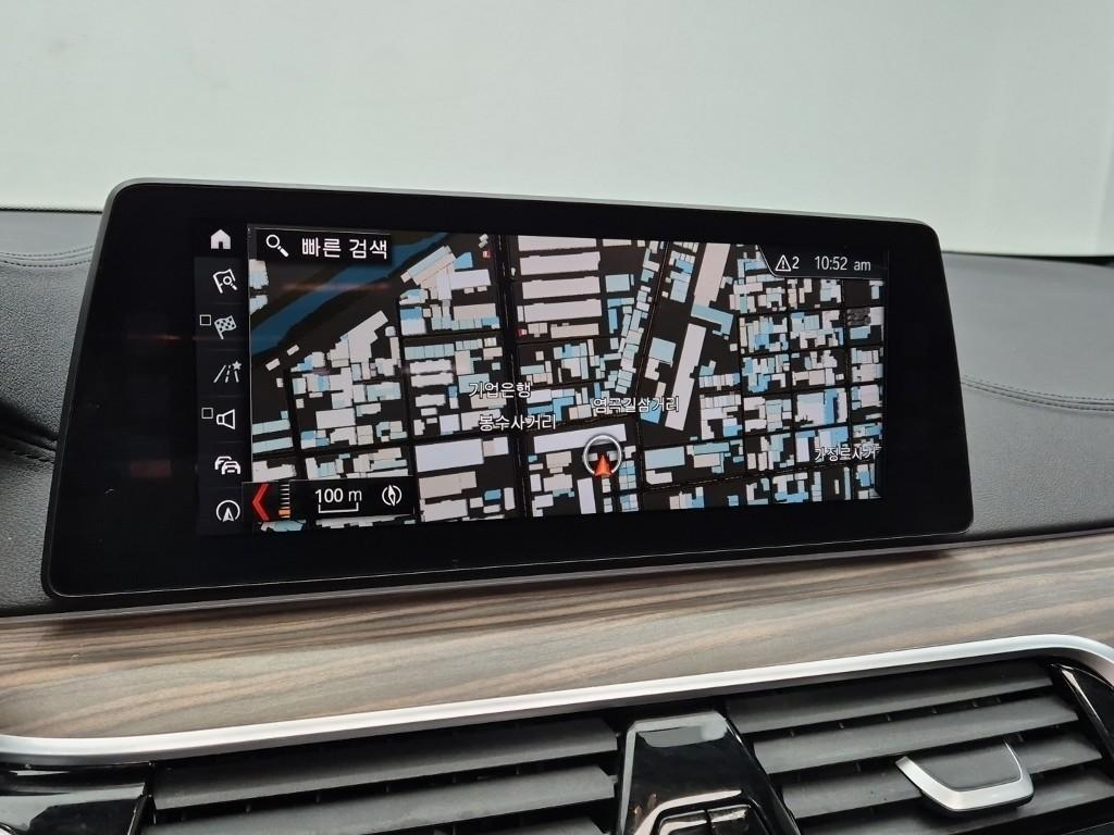 BMW 5 Series - Vista 10
