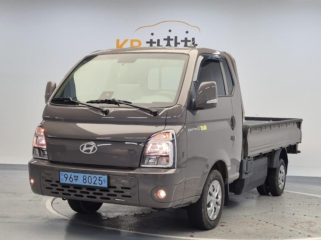 Small Truck Cargo (small) 2025 Café - Importación desde Corea - HF Imports Iquique - Foto 1