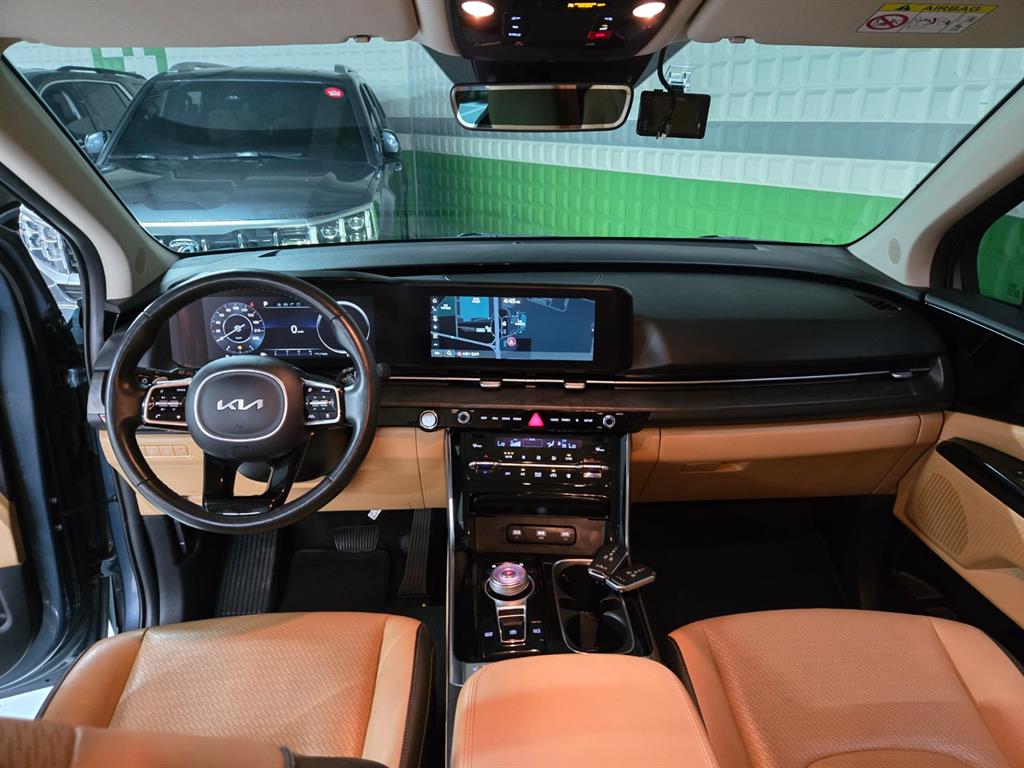 KIA Carnival - Vista 10