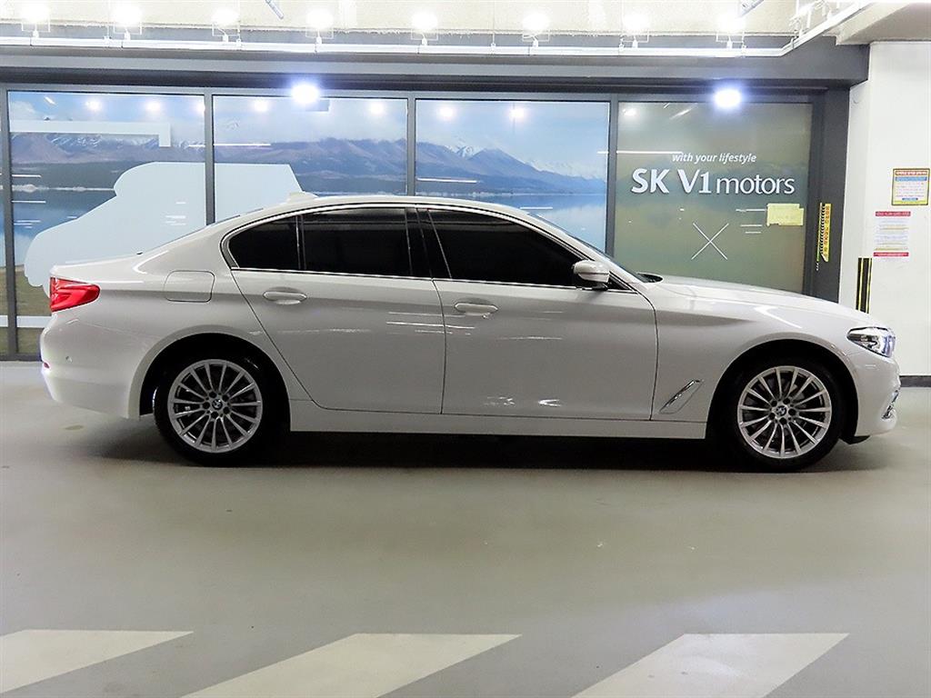 BMW 5 Series - Vista 3