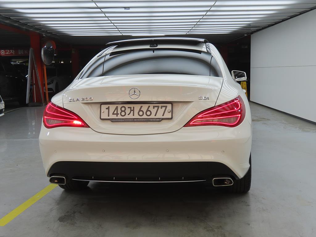 Mercedes Benz CLA Class - Vista 3