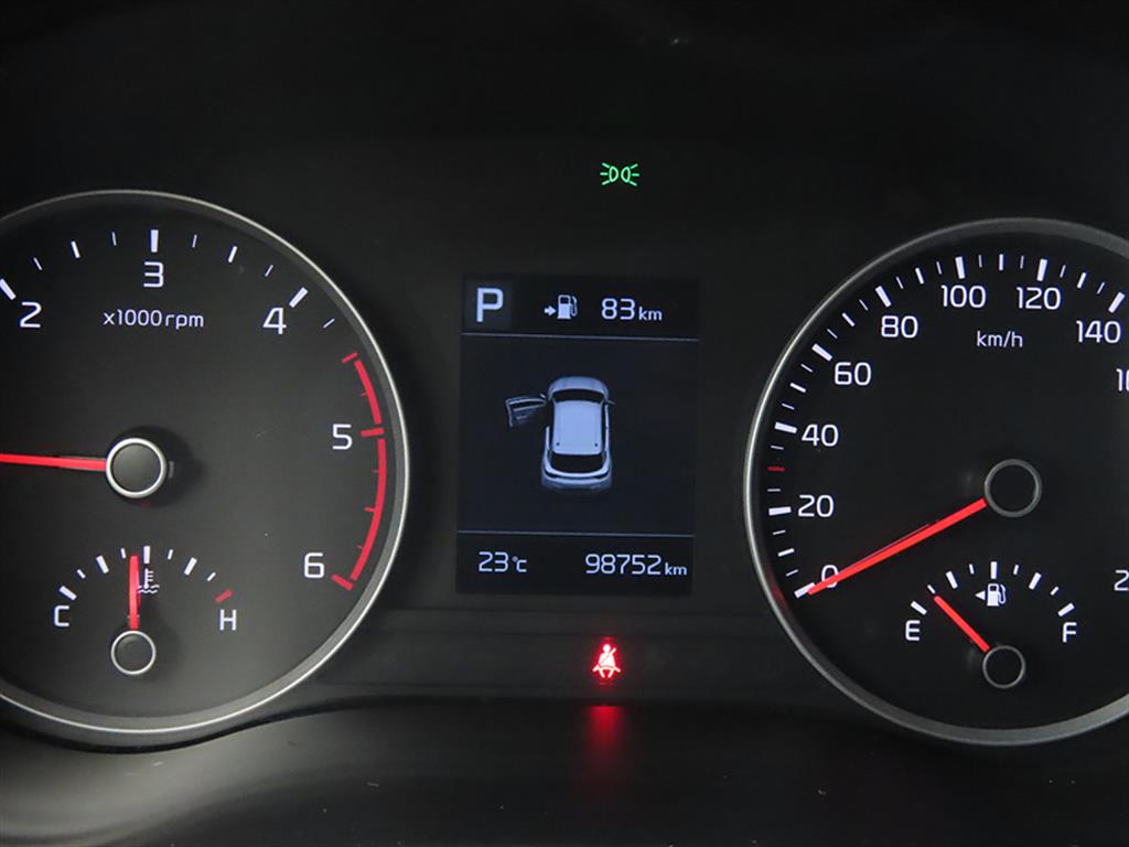 KIA Stonic - Vista 10