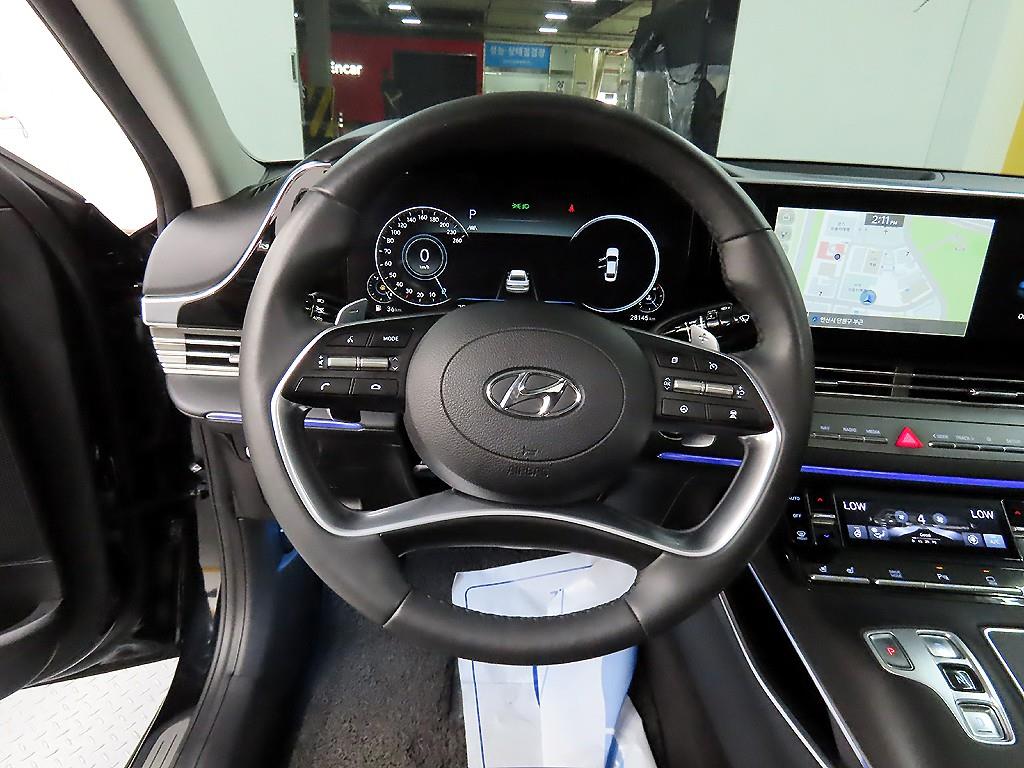 HYUNDAI Grandeur - Vista 11