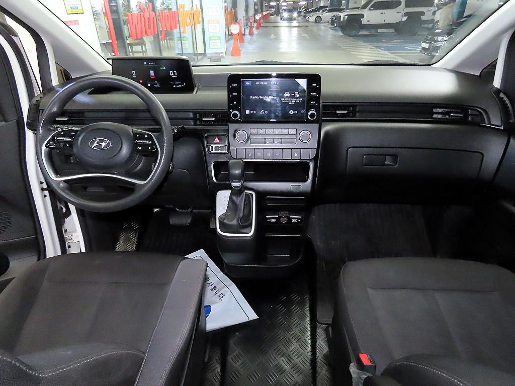 HYUNDAI Staria - Vista 12