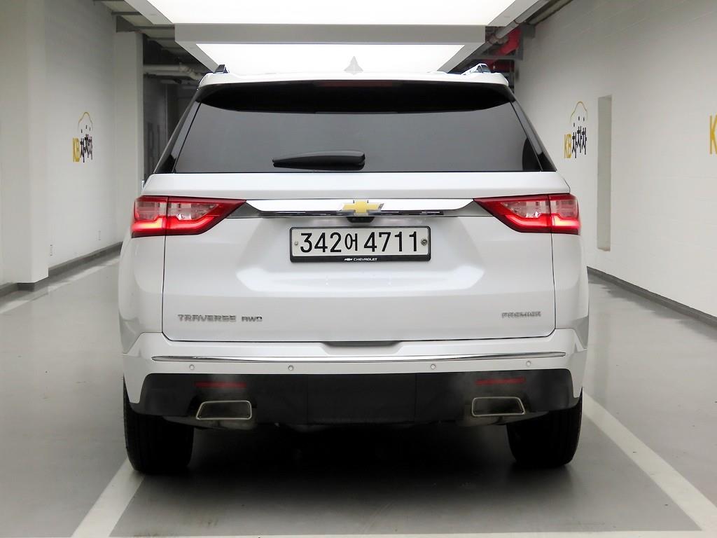Chevrolet Travers - Vista 3
