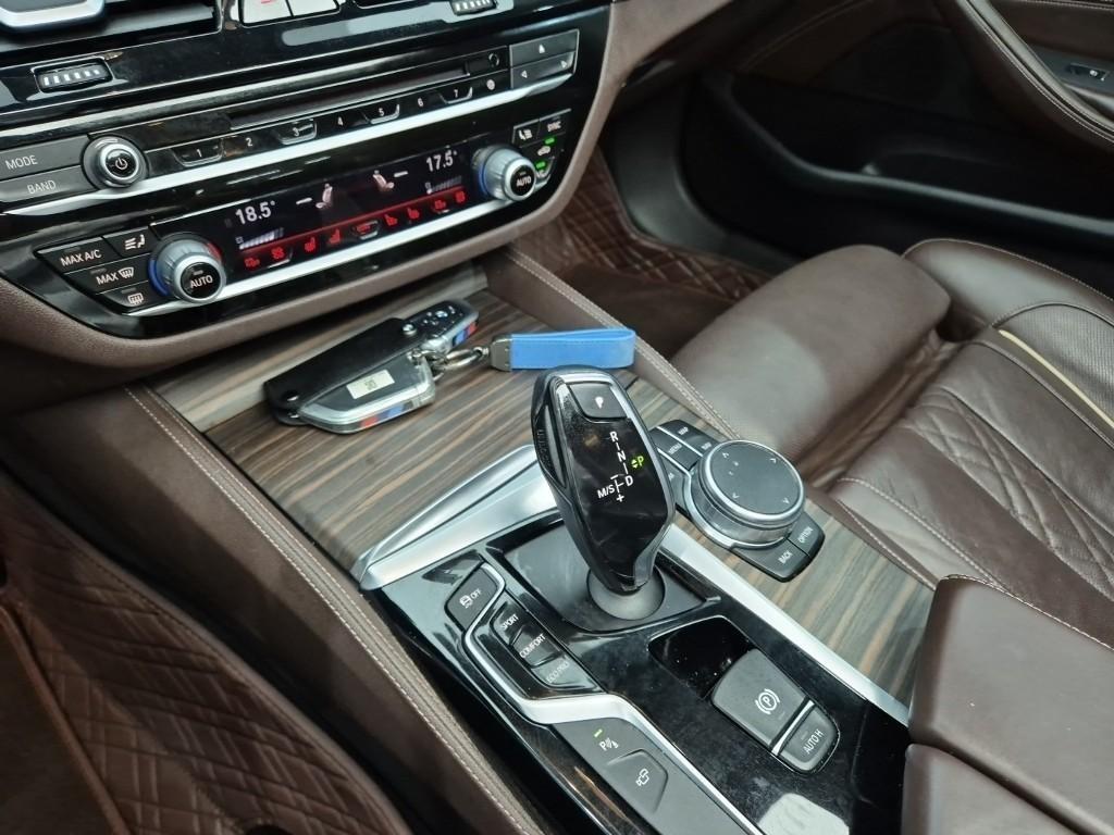 BMW 5 Series 2017 Gris - Importación desde Corea - HF Imports Iquique - Foto 18