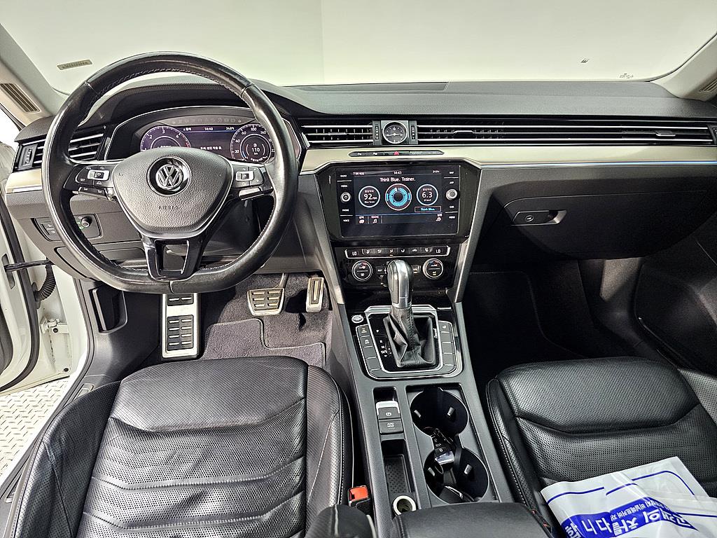 Volkswagen Arteon - Vista 7