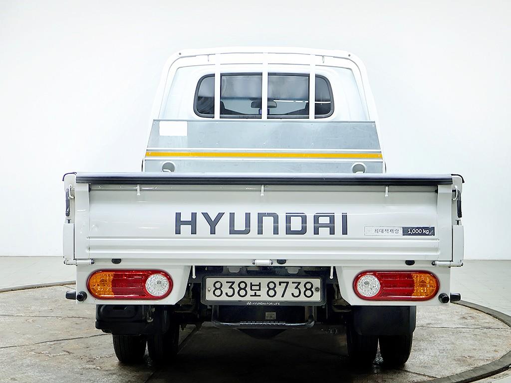 Small Truck Cargo (small) - Vista 3
