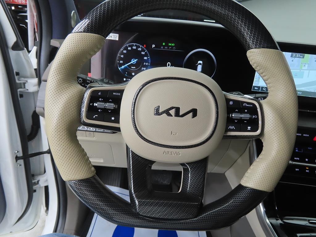 KIA Carnival - Vista 11