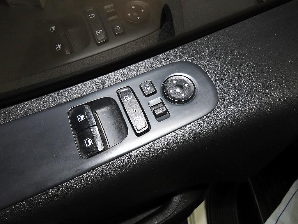 HYUNDAI Staria 2022 Blanco - Importación desde Corea - HF Imports Iquique - Foto 14