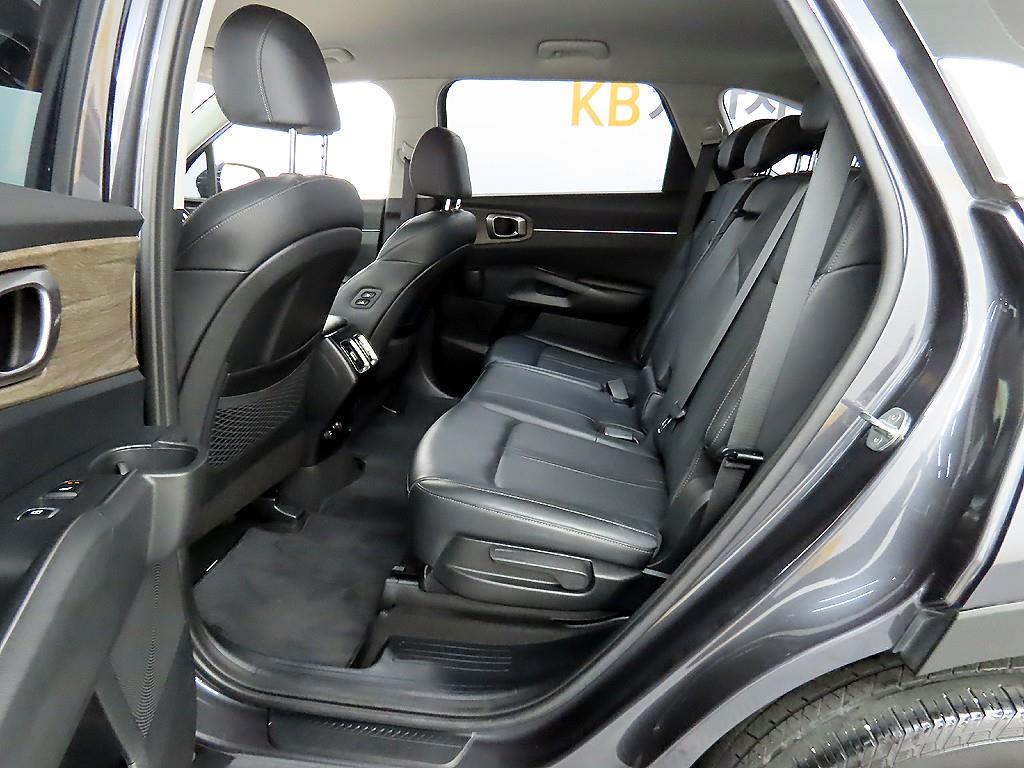 KIA Sorento - Vista 8