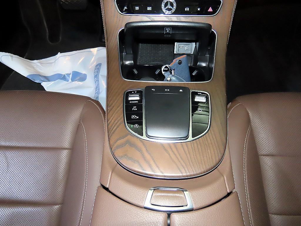 Mercedes Benz E class 2023 Gris - Importación desde Corea - HF Imports Iquique - Foto 14
