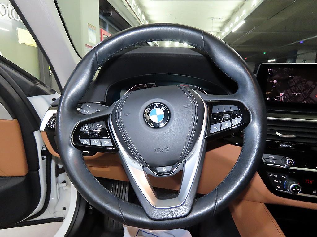 BMW 5 Series - Vista 10