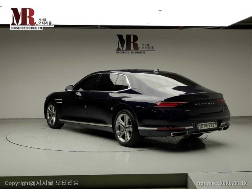 Genesis G90 - Vista 6