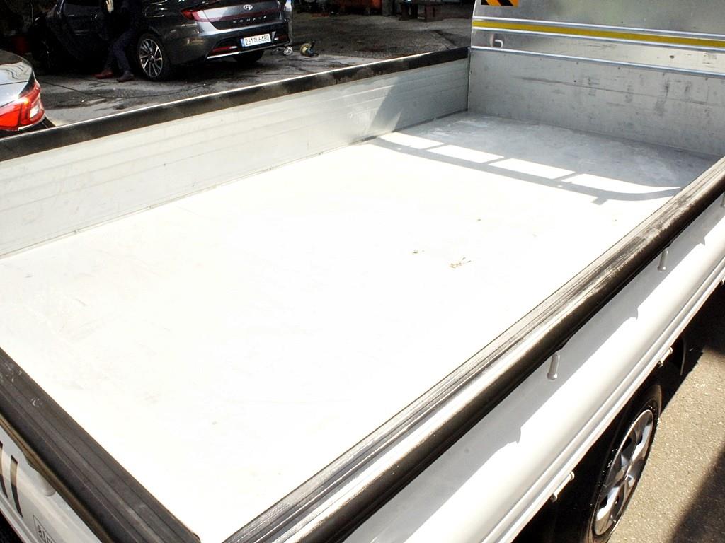 Small Truck Cargo (small) 2025 Blanco - Importación desde Corea - HF Imports Iquique - Foto 17
