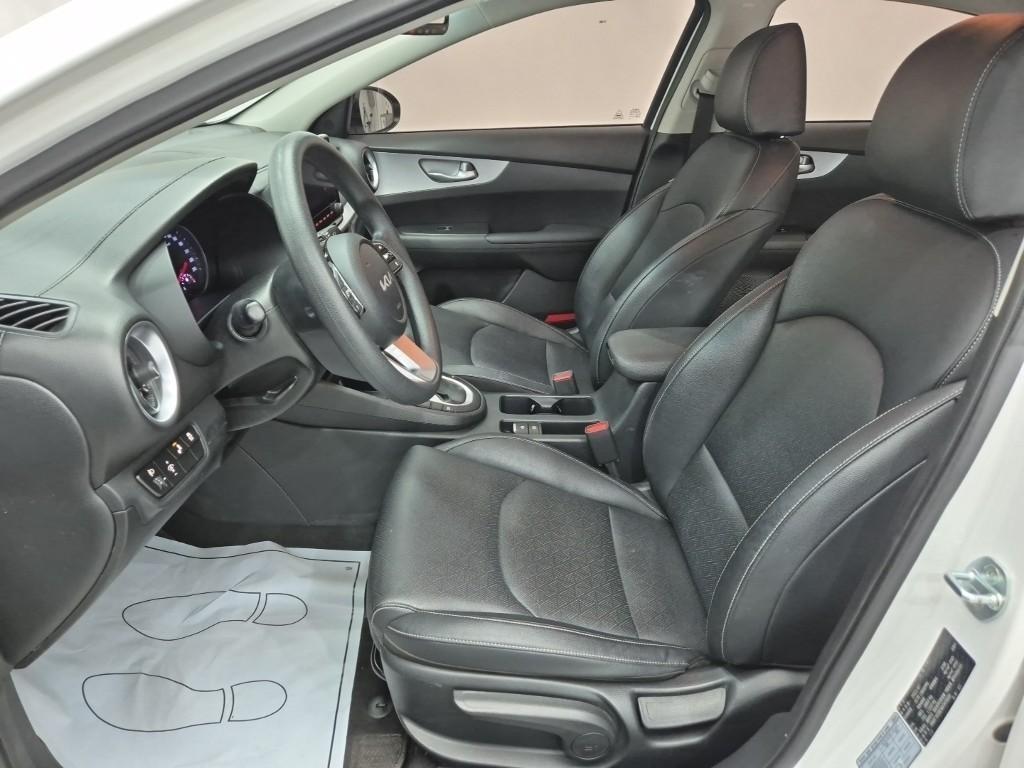 KIA K3 2022 Blanco - Importación desde Corea - HF Imports Iquique - Foto 14