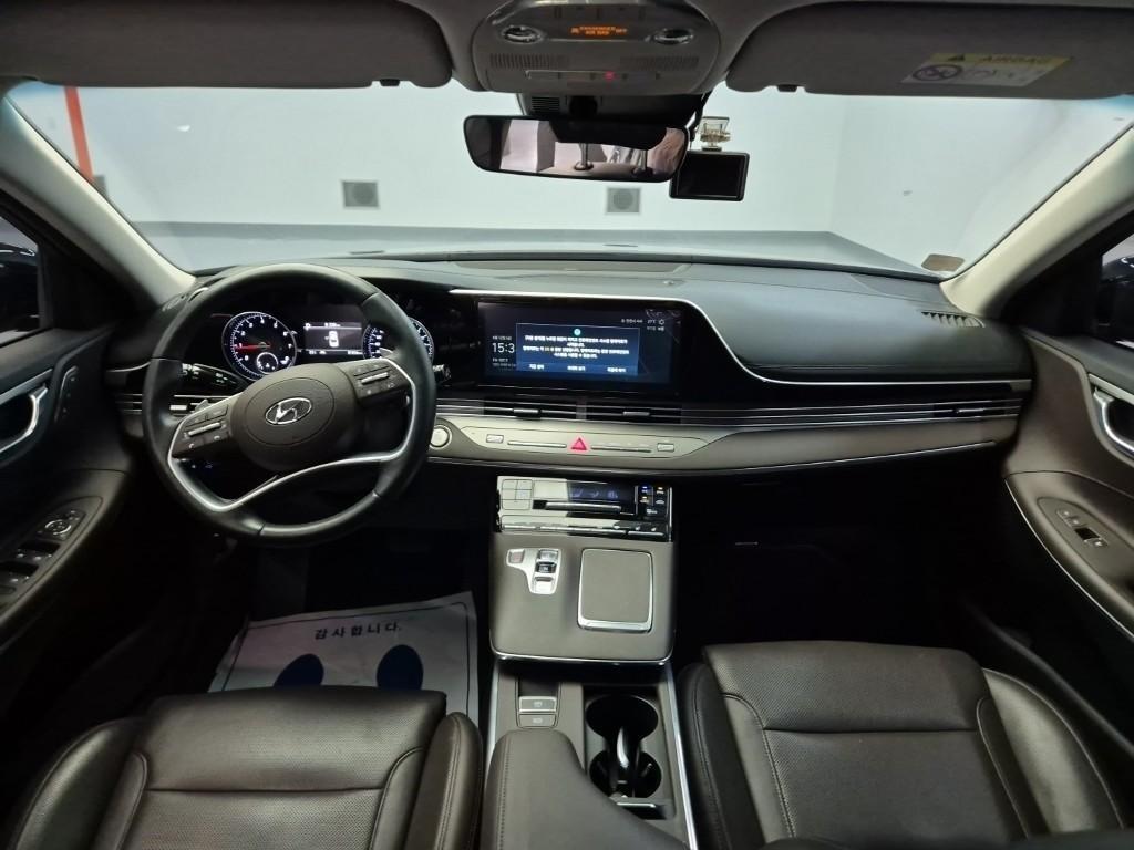 HYUNDAI Grandeur - Vista 9