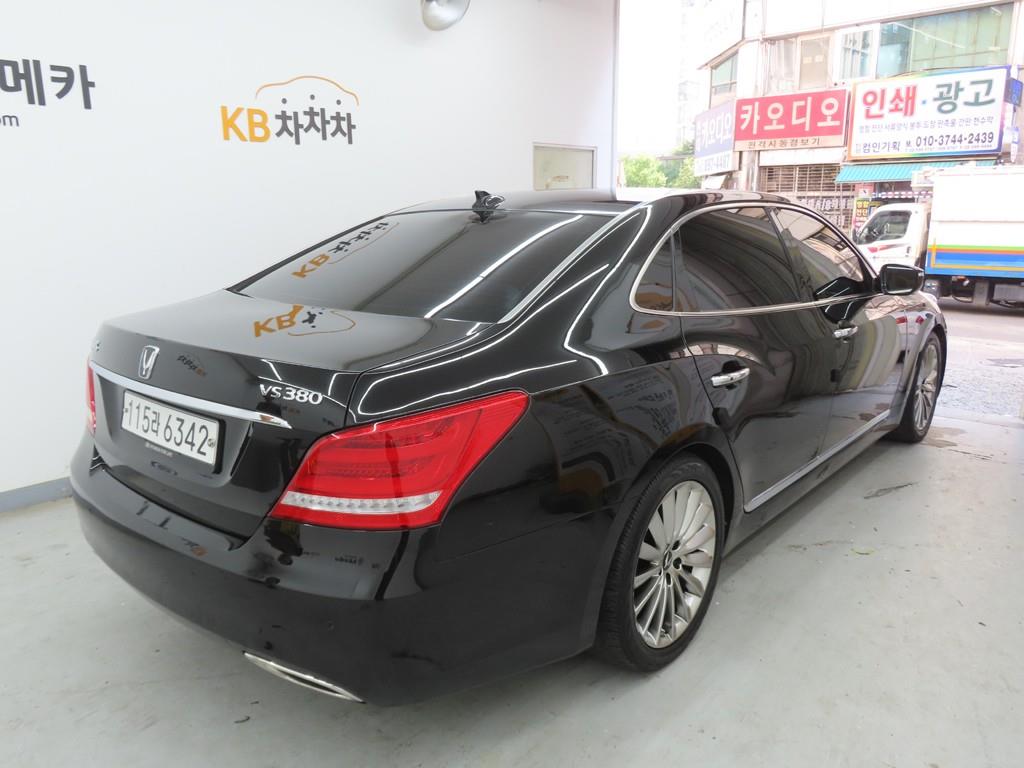 HYUNDAI Equus - Vista 3
