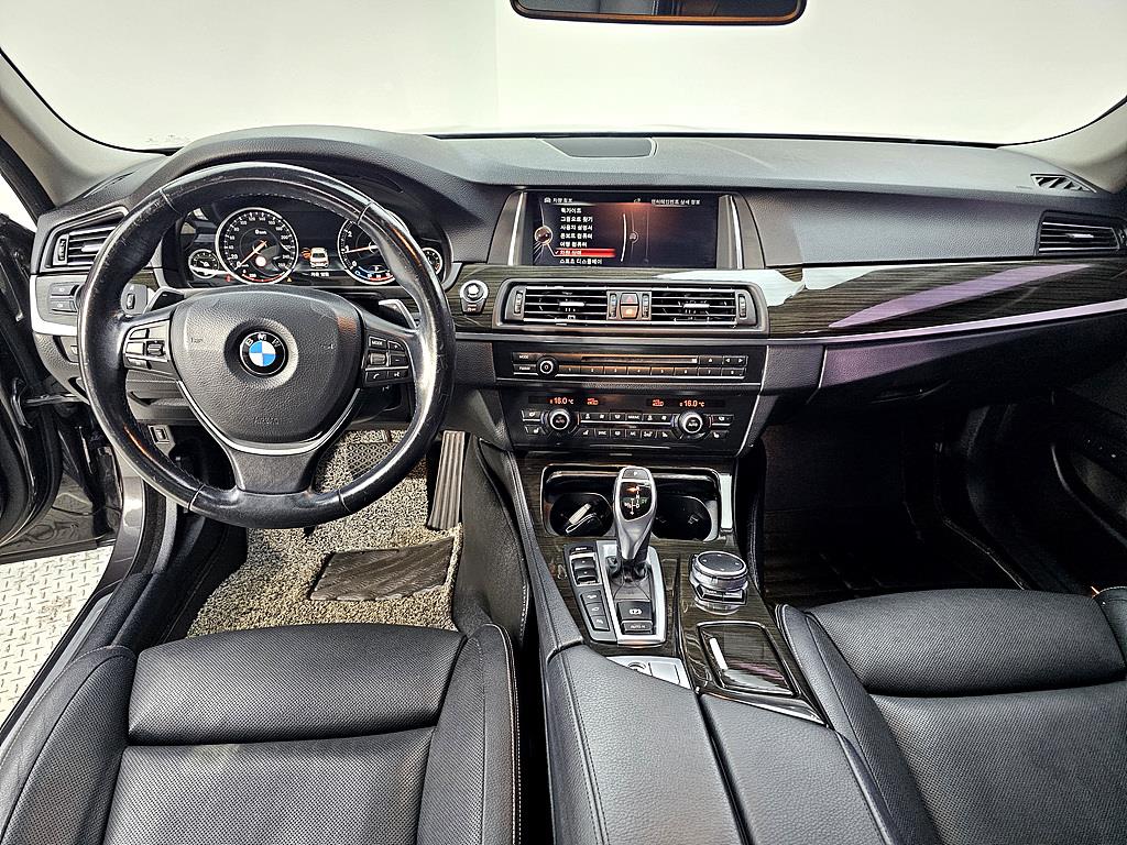 BMW 5 Series - Vista 7