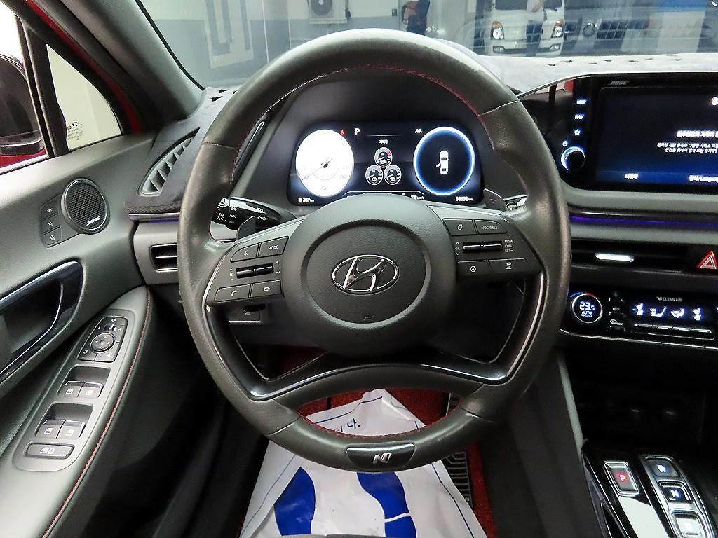 HYUNDAI Sonata - Vista 9