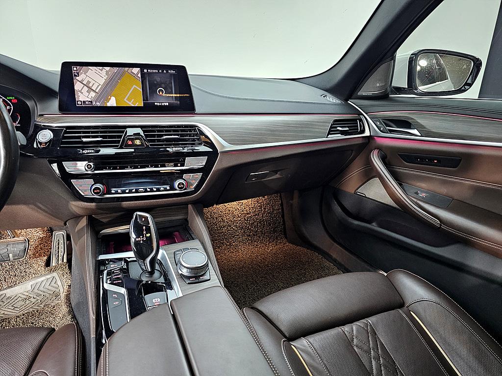 BMW 5 Series - Vista 12