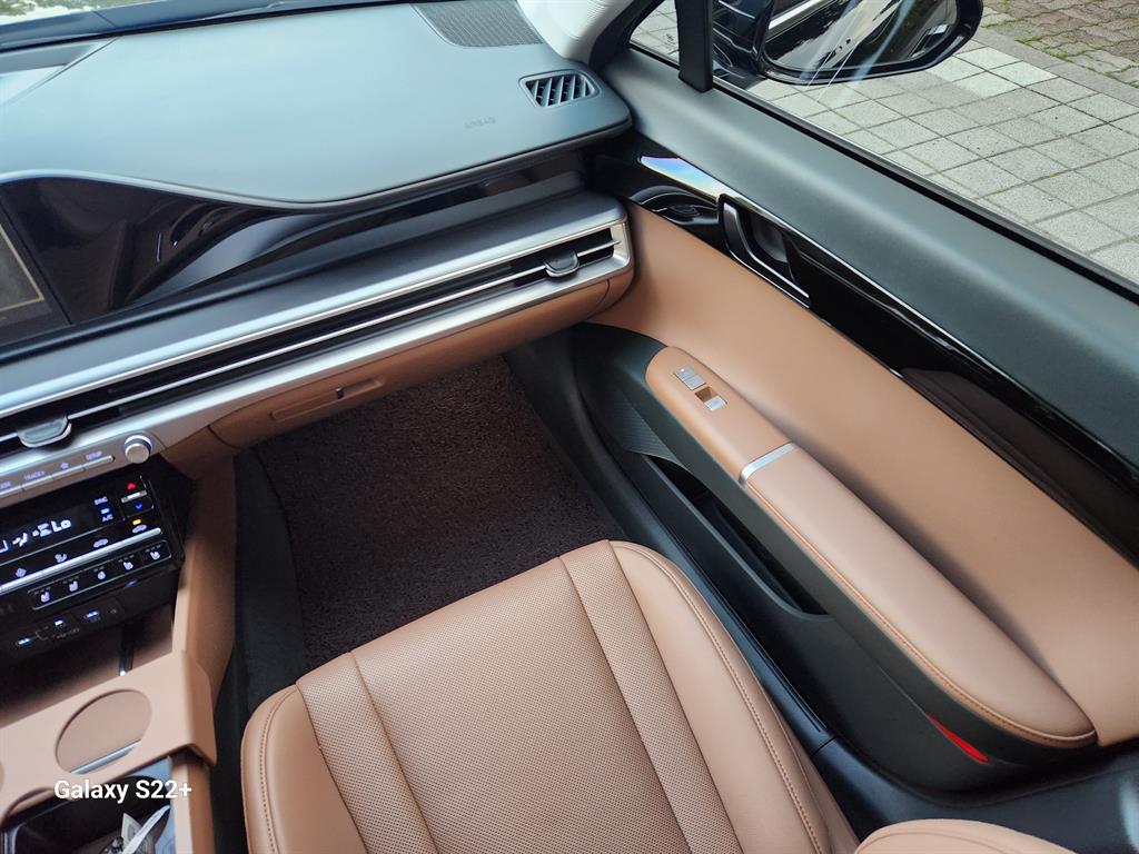 HYUNDAI Grandeur - Vista 10