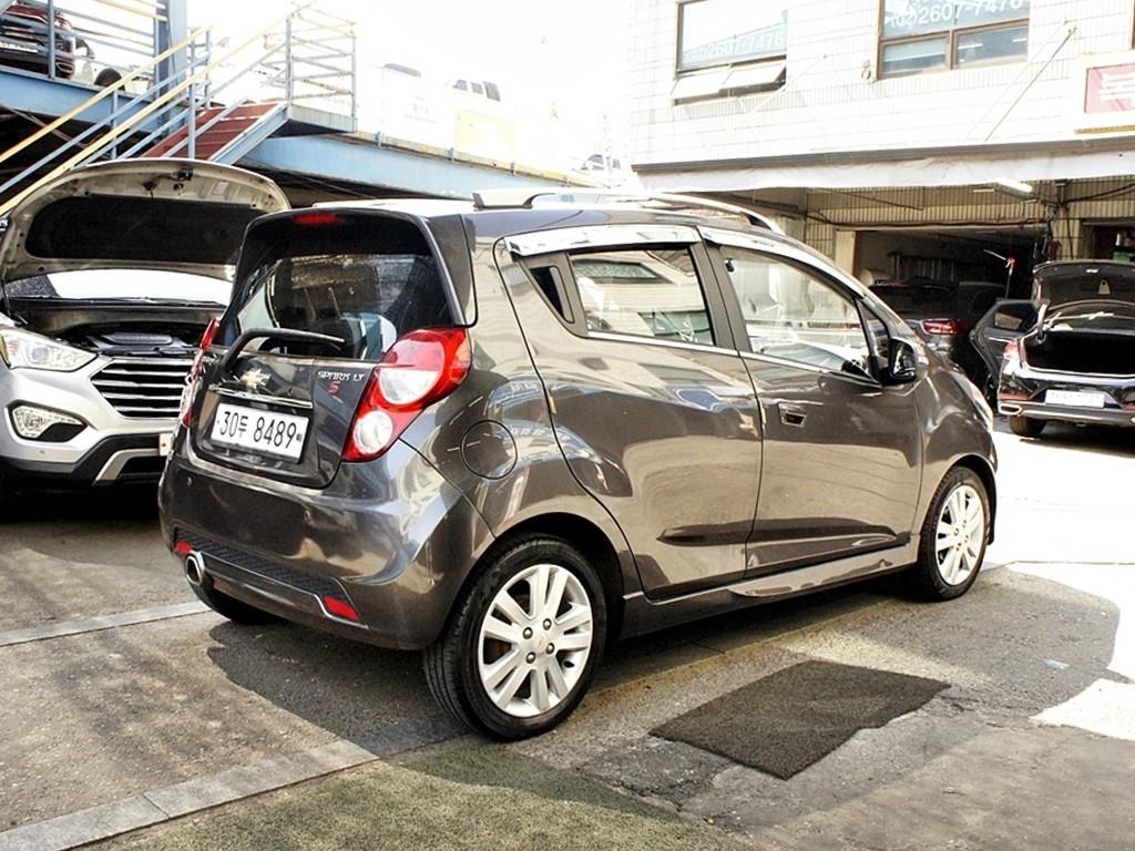Chevrolet Spark - Vista 6