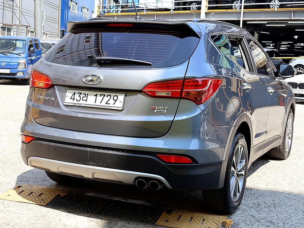 HYUNDAI Santa Fe - Vista 6
