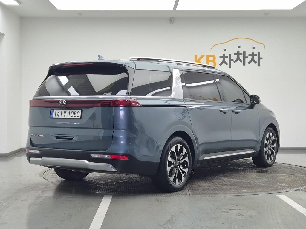 KIA Carnival - Vista 6
