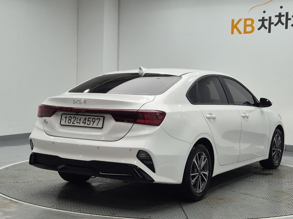 KIA K3 - Vista 6