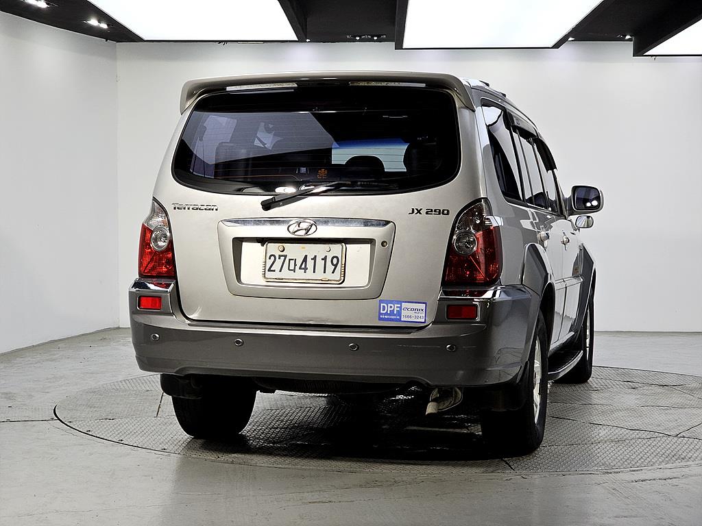 HYUNDAI Terracan - Vista 3