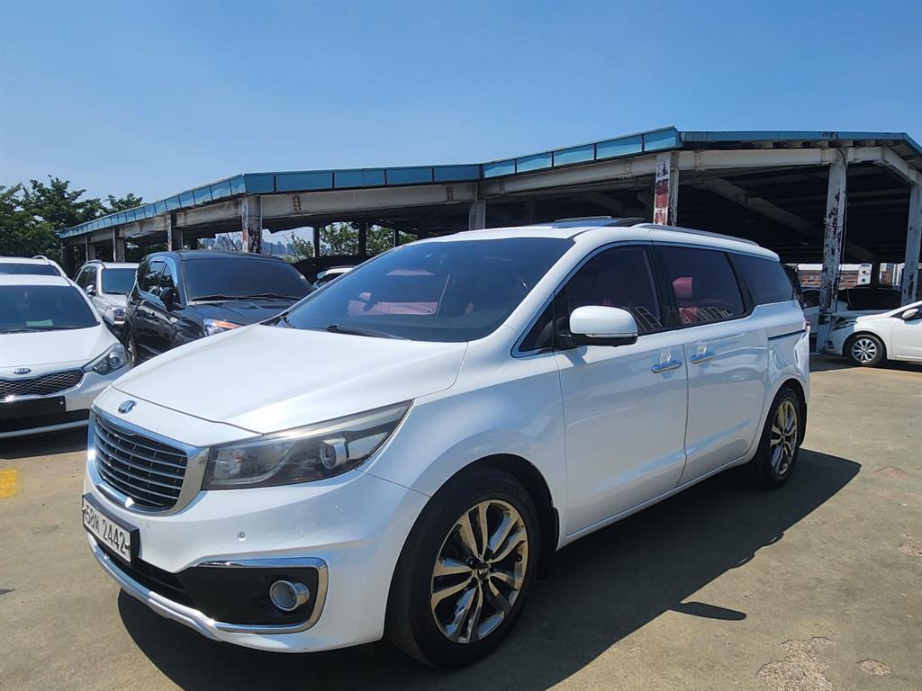 KIA Carnival - Vista 2